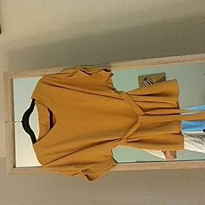 Yellow blouse (mustard)
